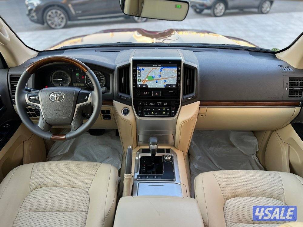لاند كروزر 2016 GX.R ماشي 120 الف بحالة الوكاله صبغ الوكاله شرط الفحص9