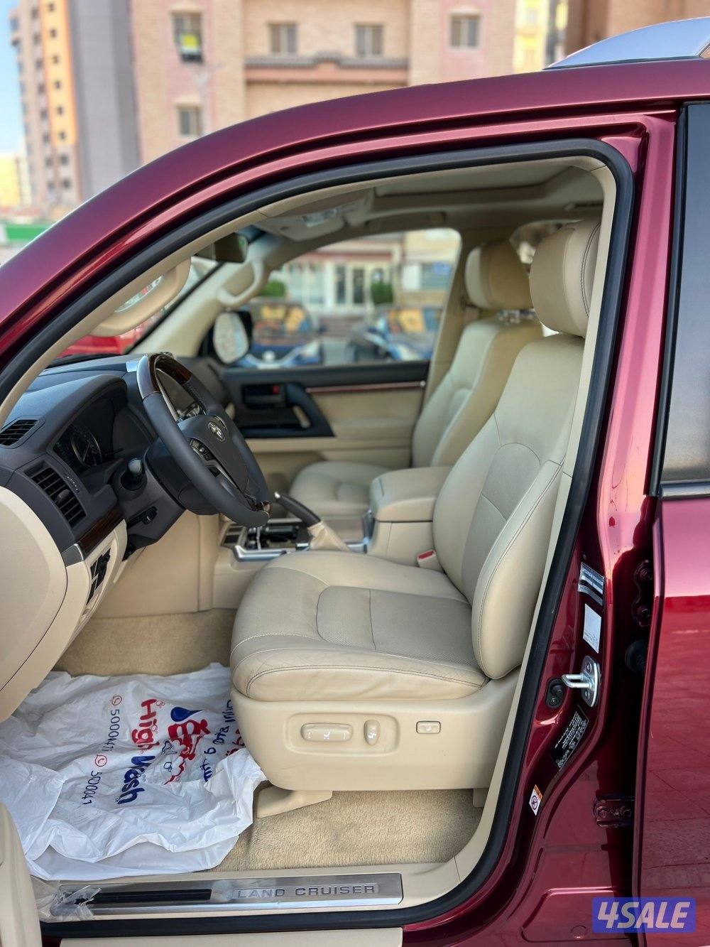 لاند كروزر 2016 GX.R ماشي 120 الف بحالة الوكاله صبغ الوكاله شرط الفحص11