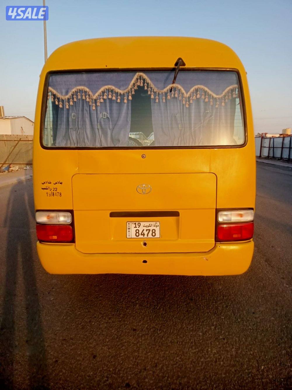 للبيع تويوتا كوستر موديل ٢٠٠٣3