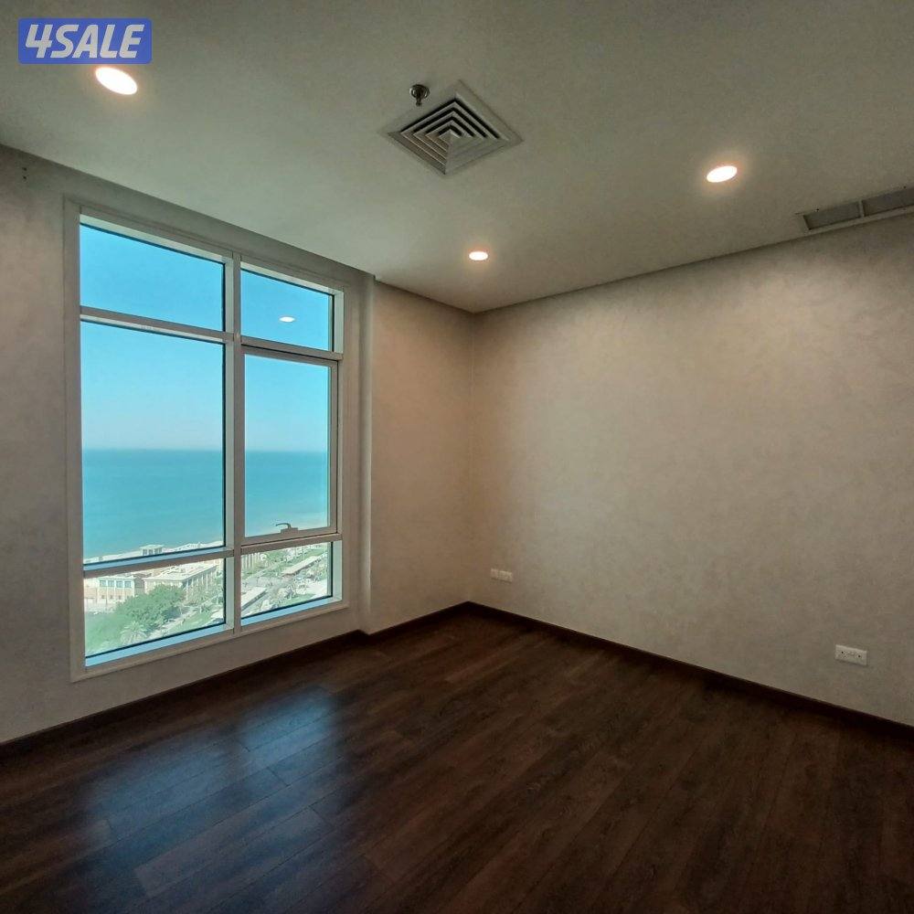 شقة نصف مفروشة للإيجار في شرق قطعة 31