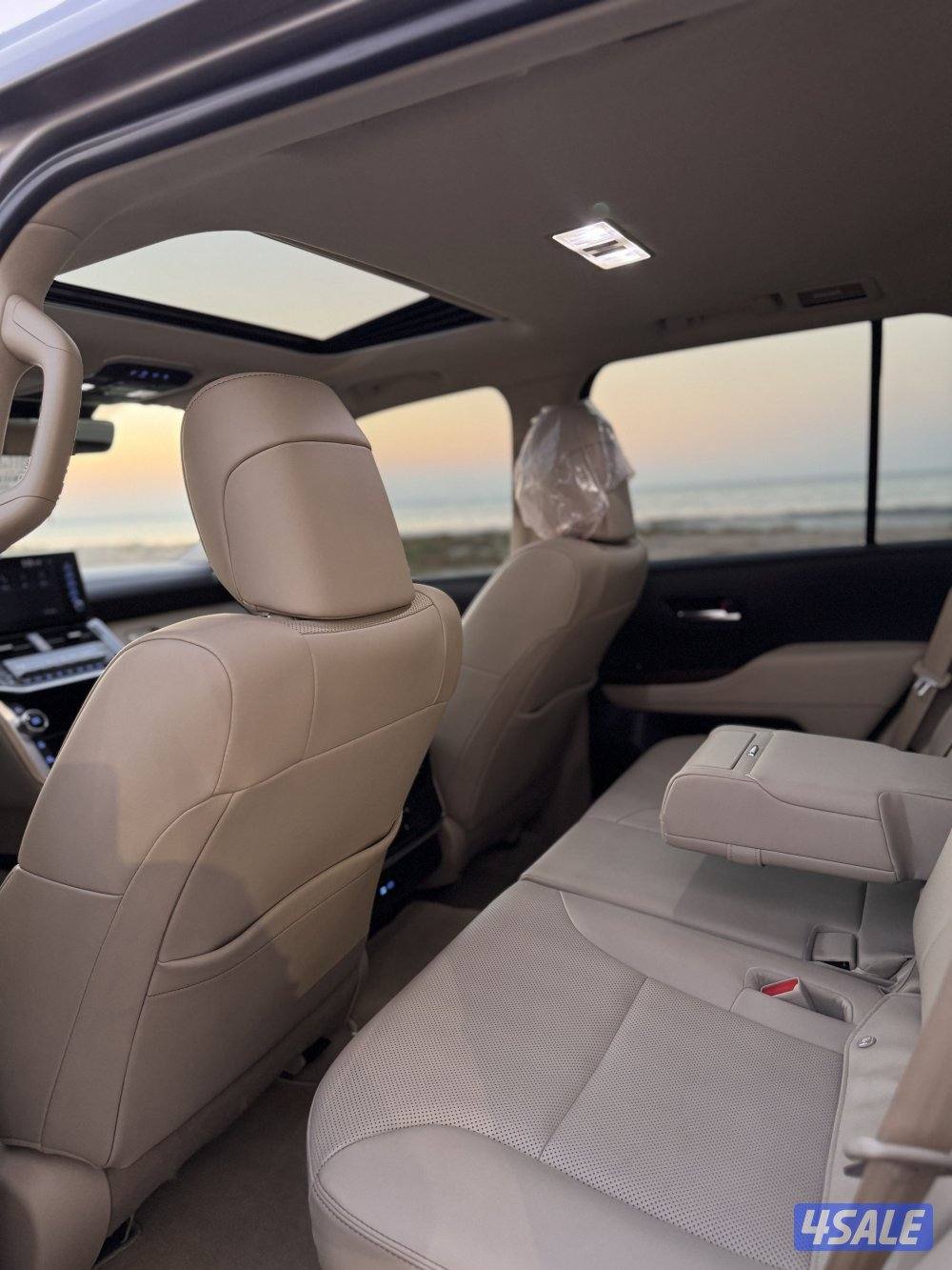 لاند كروزر GXR 2022 صبغ الوكاله4