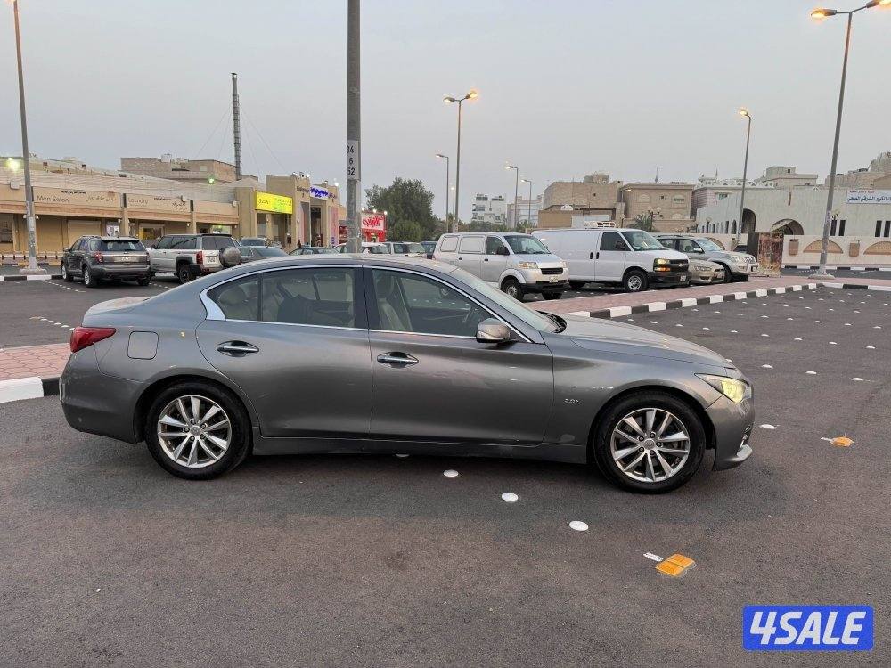 للبيع انفنتي Q501