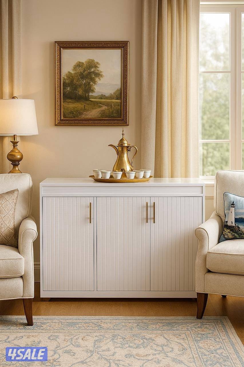 كونتر قهوة / شاي أنيق باللون الأبيض مع مقابض ذهبية2