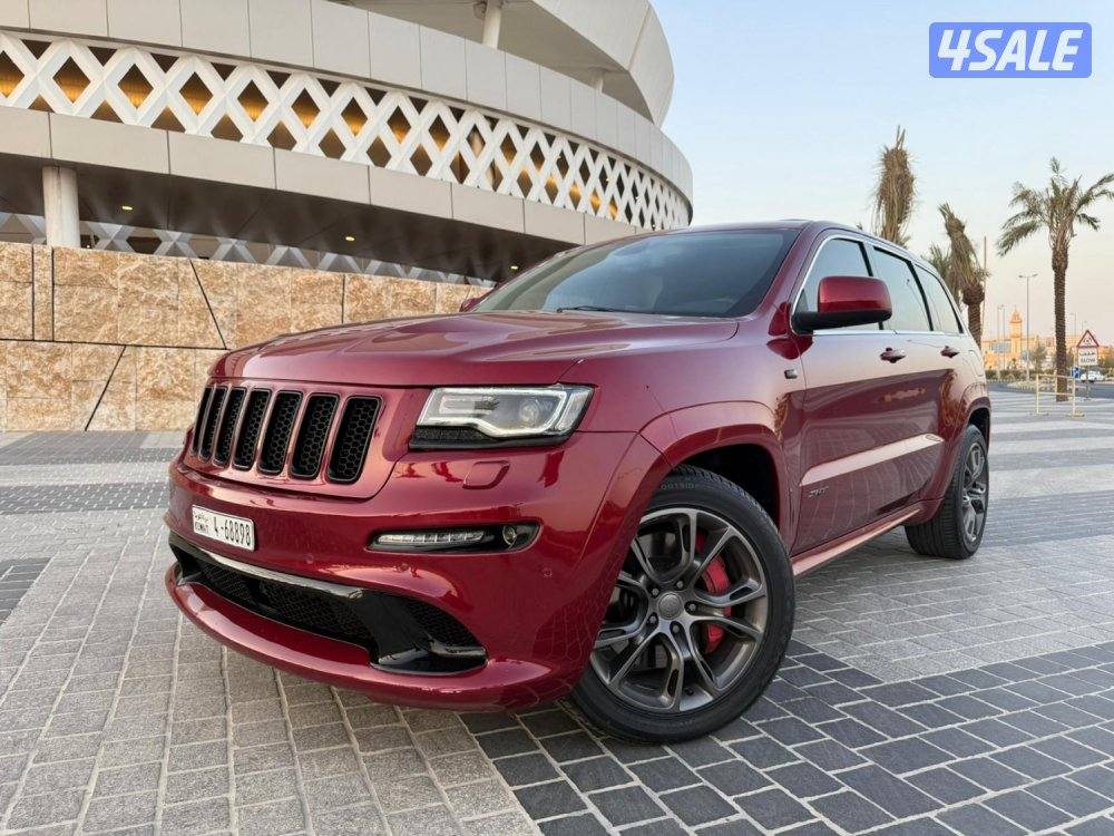 جراند شيروكي // SRT 8 // 2013 //0