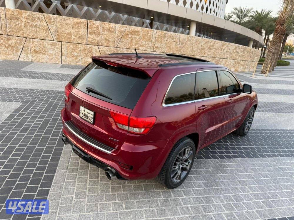 جراند شيروكي // SRT 8 // 2013 //9
