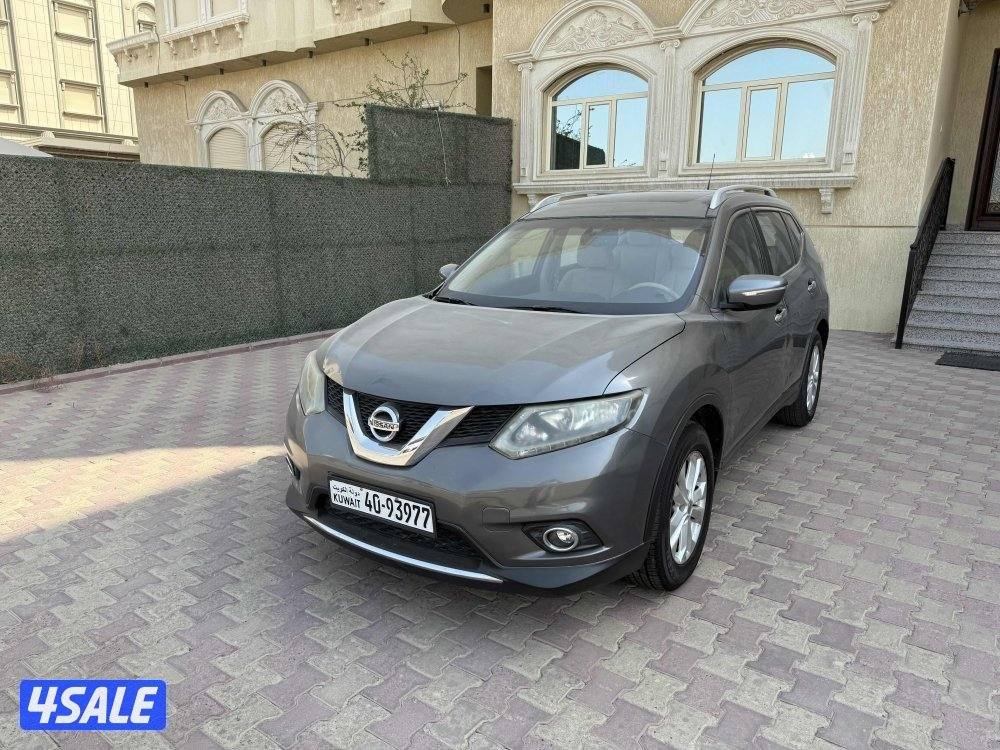 سيارة نيسان اكس تريل ٢٠١٧0