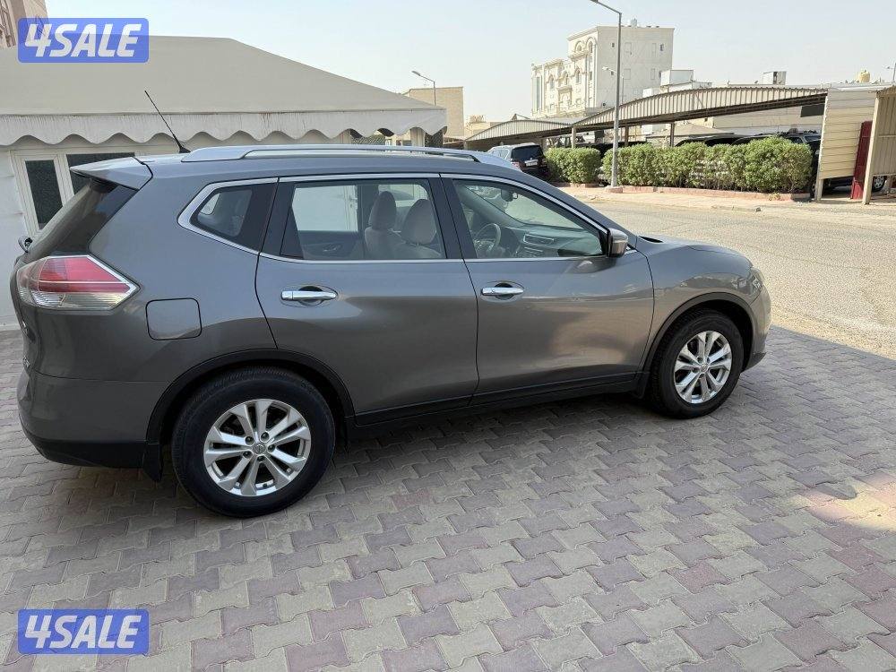 سيارة نيسان اكس تريل ٢٠١٧2