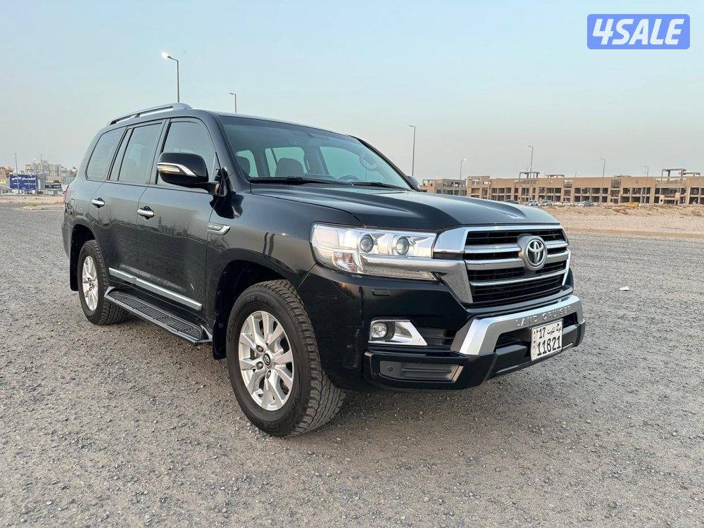 لاندكروزر 2020 عداد قليل بحالة ممتازة0