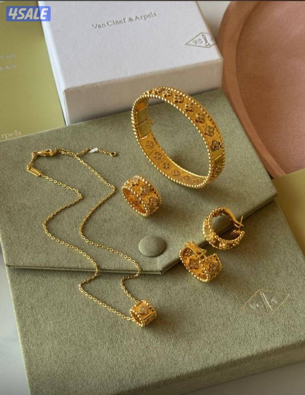 لدينا أقوي تشكيلة من الاكسسوارات النسائية ماستر كوالتي0