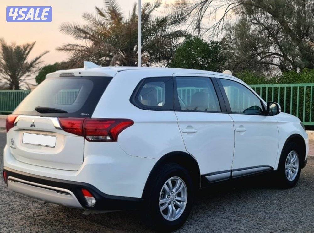 Outlander 22 original paint except 2 pieces3