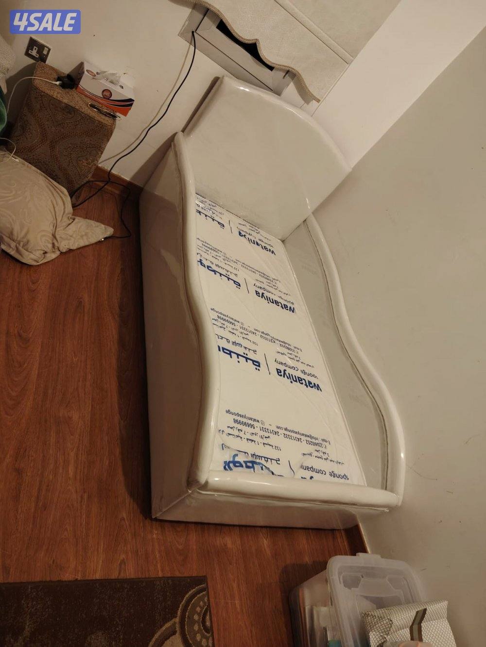 سرير وفرشات اطفال  ونفر ونص12