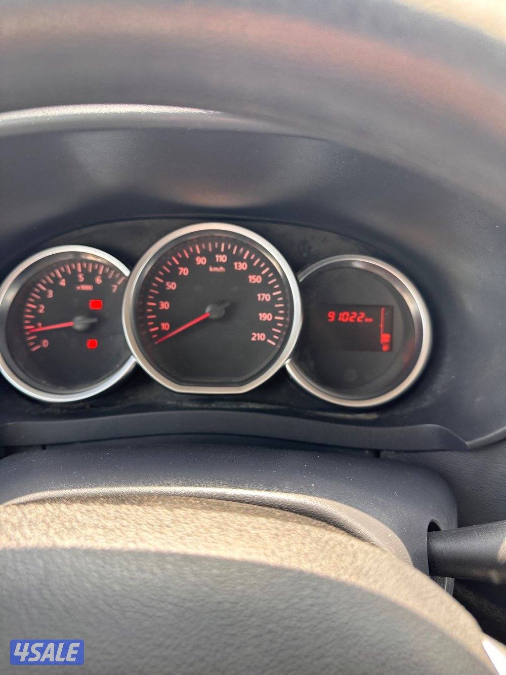 🚘 رينو دوكر 2021  عداد 91الف7