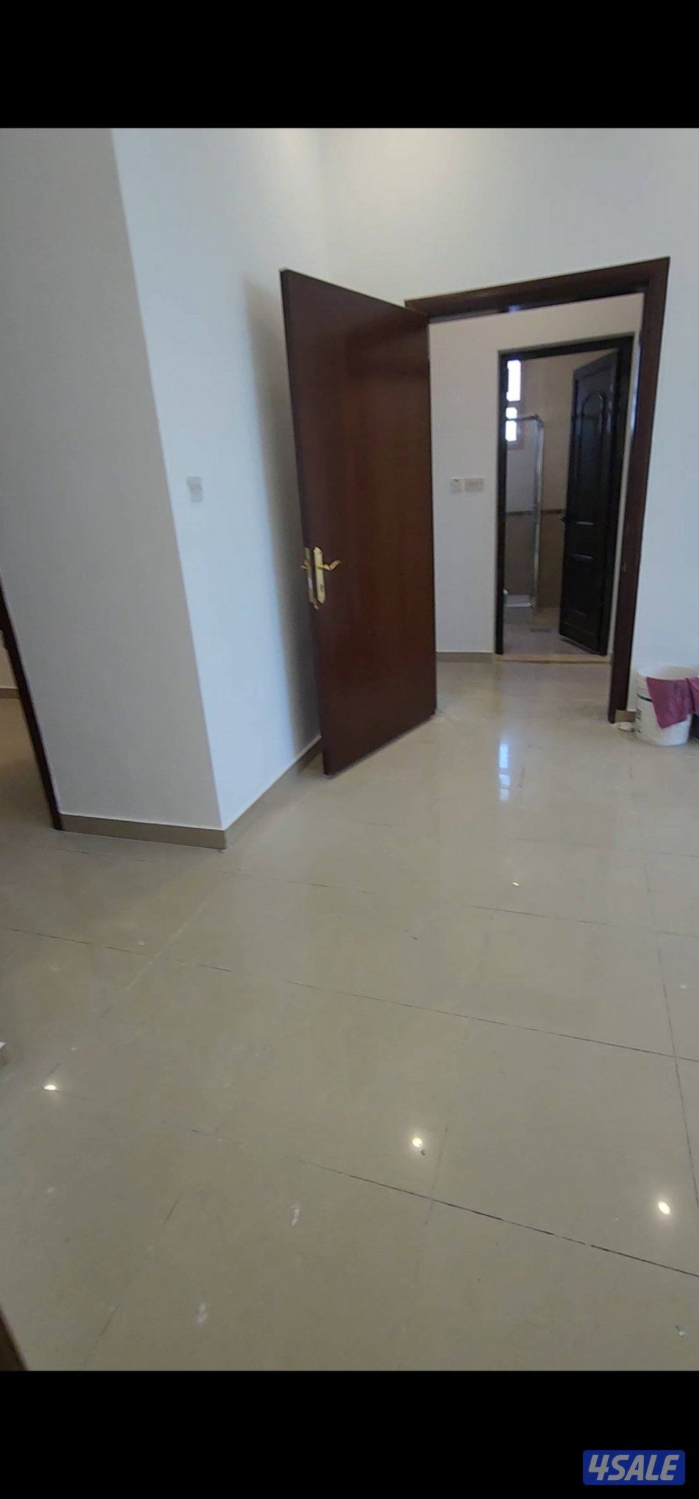 للإيجار شقة واسعة أشبيليه ق2 & دور جابر الأحمد شقق رميثية بيان0