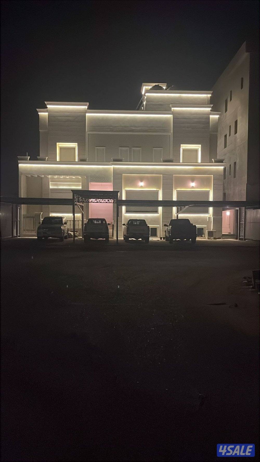 للبيع بالمطلاع ٣ ادوار وربع 👍 للبيع موقع بالمطلاع راس ٣جهات 🏣 دورين1