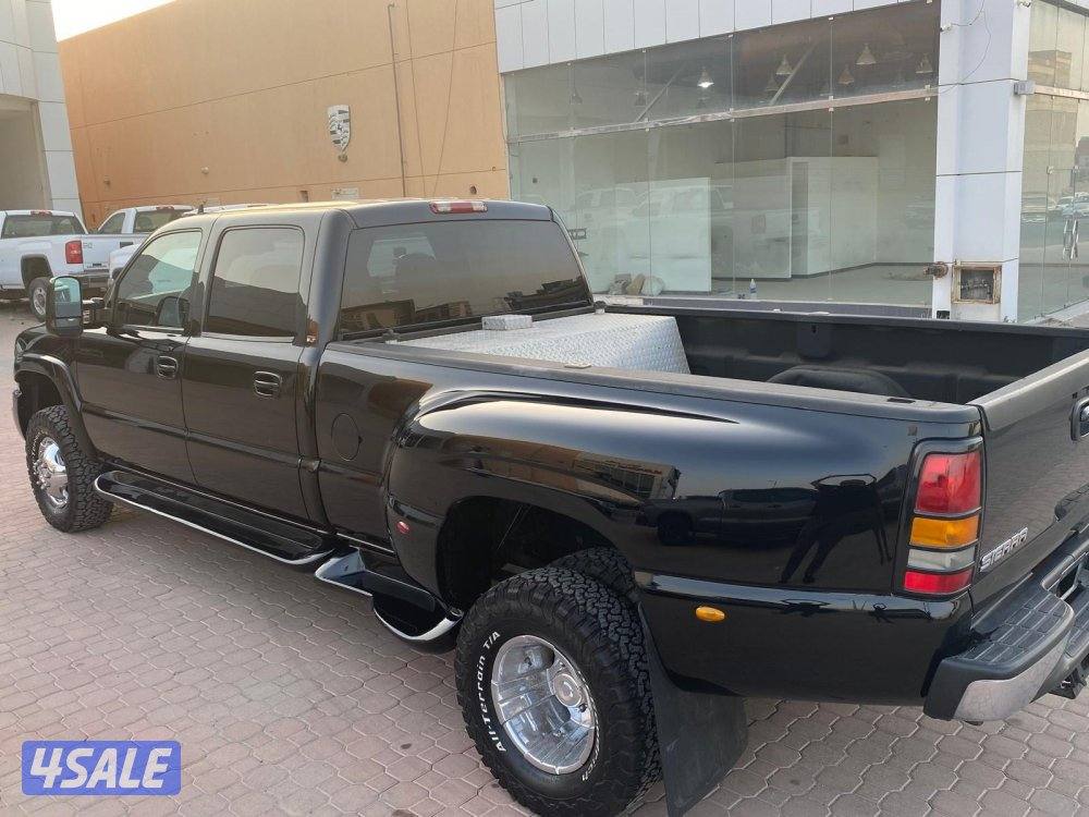 للبيع وانيت دينالي ديزل GMC سيرا موديل 20083