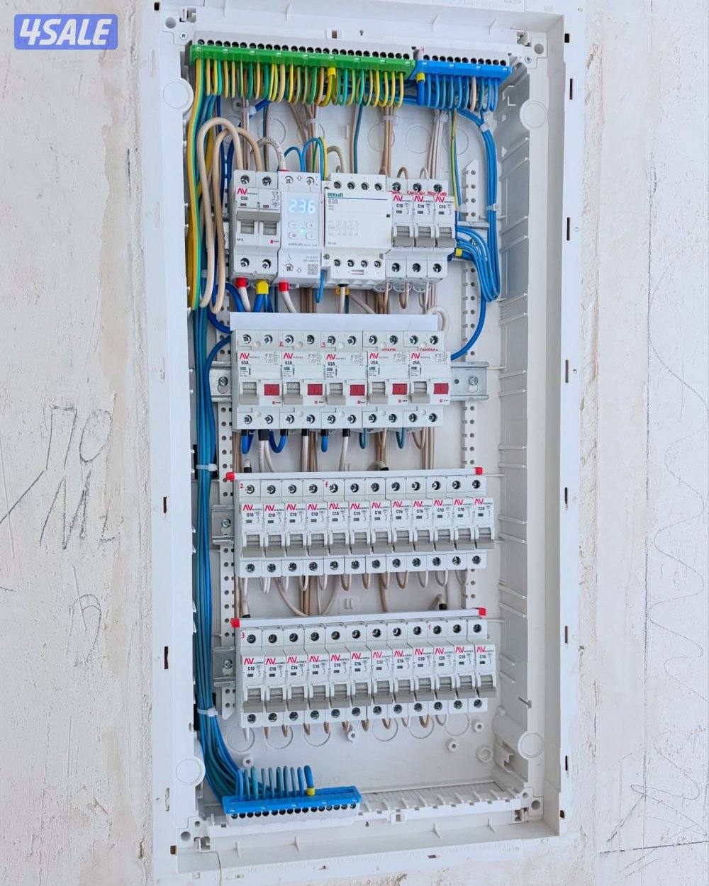 فني كهربائي منازل مقاولات كهرباء منازل مجمعات قسائم0