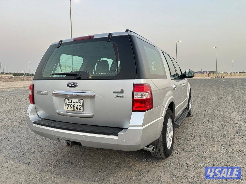 فورد اكسبيديشن ٢٠١٤ في قمة النظافة1