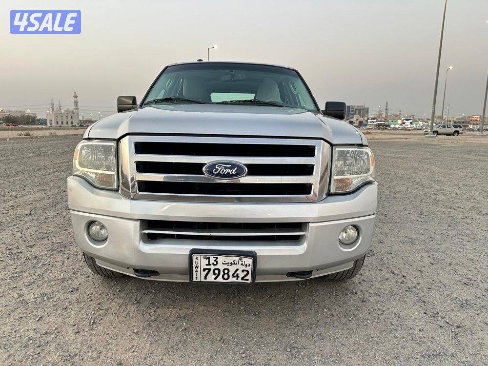 فورد اكسبيديشن ٢٠١٤ في قمة النظافة2