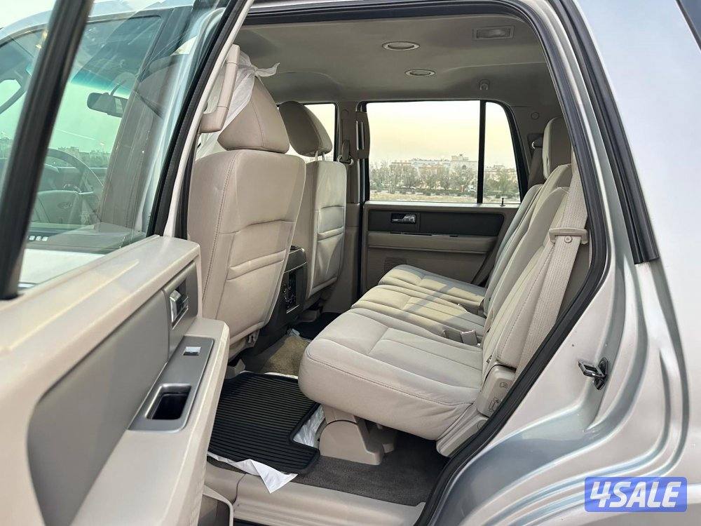 فورد اكسبيديشن ٢٠١٤ في قمة النظافة5