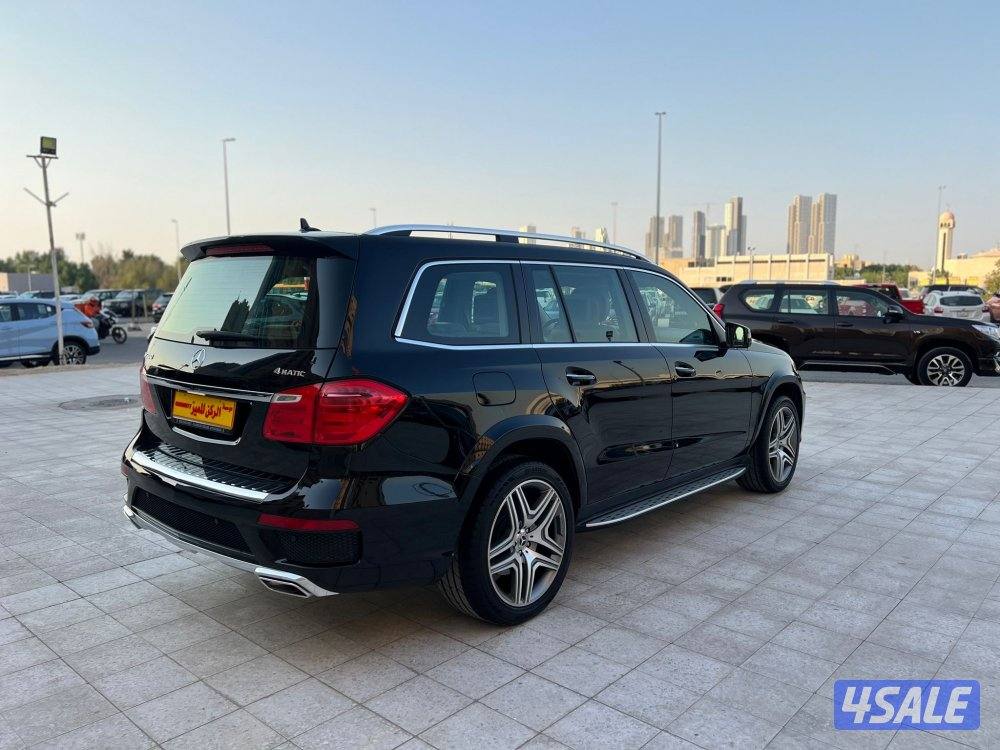 مرسيدس 2013/GL500 ماشي 118 الف بحالة الوكاله صبغ الوكاله شرط الفحص5