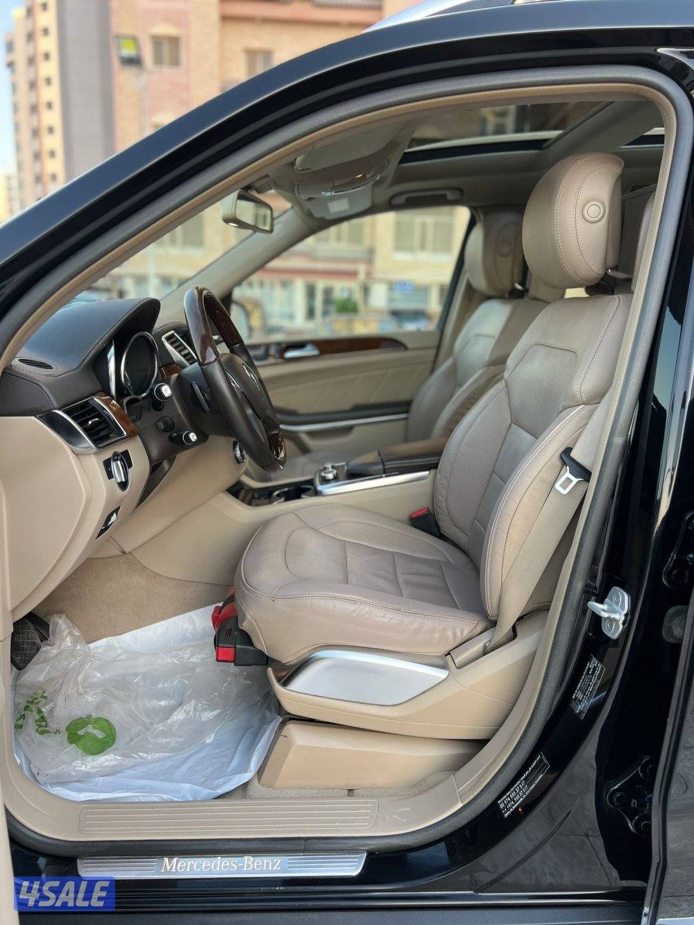 مرسيدس 2013/GL500 ماشي 118 الف بحالة الوكاله صبغ الوكاله شرط الفحص11