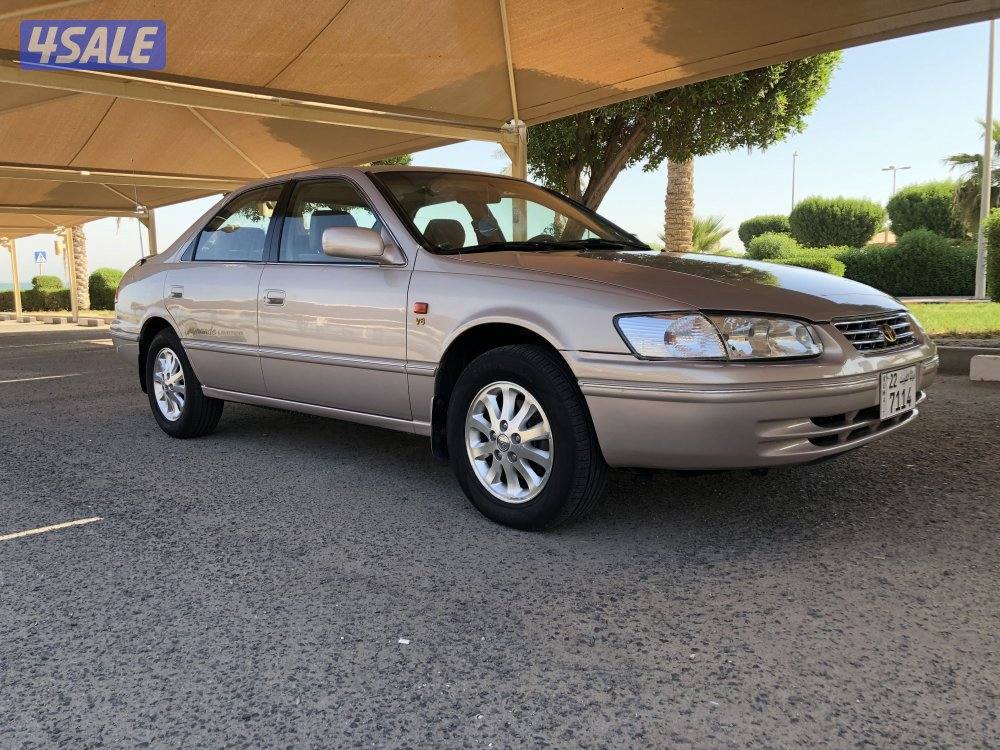 للبيع كامري موديل ٢٠٠٢ لمتد0