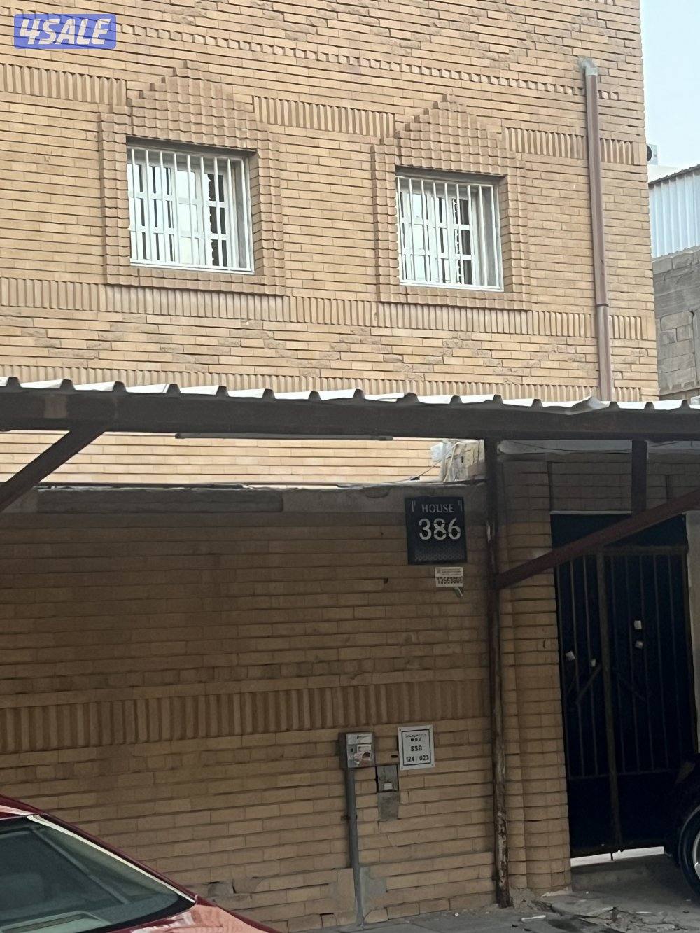 بيت بالرقة مع تكييف جديد ويوجد ملحق بالصباحية0