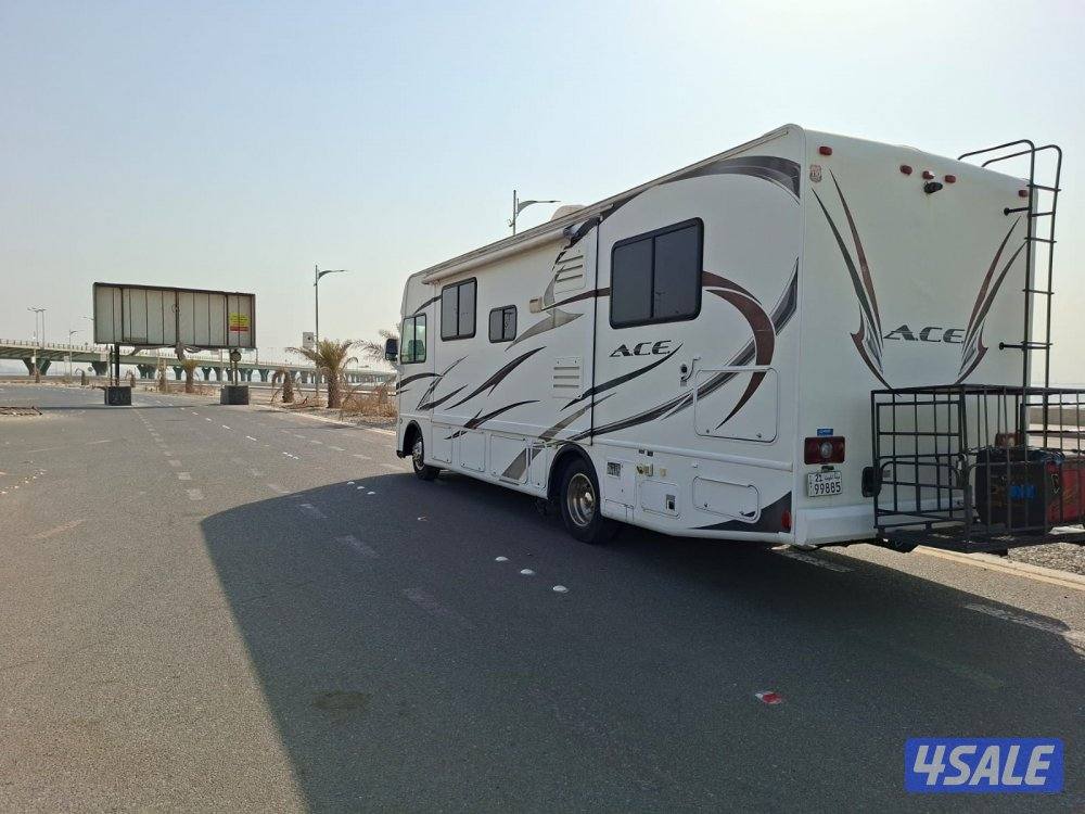 للبيع كرفان ACE ثور 10 سلندر فورد1