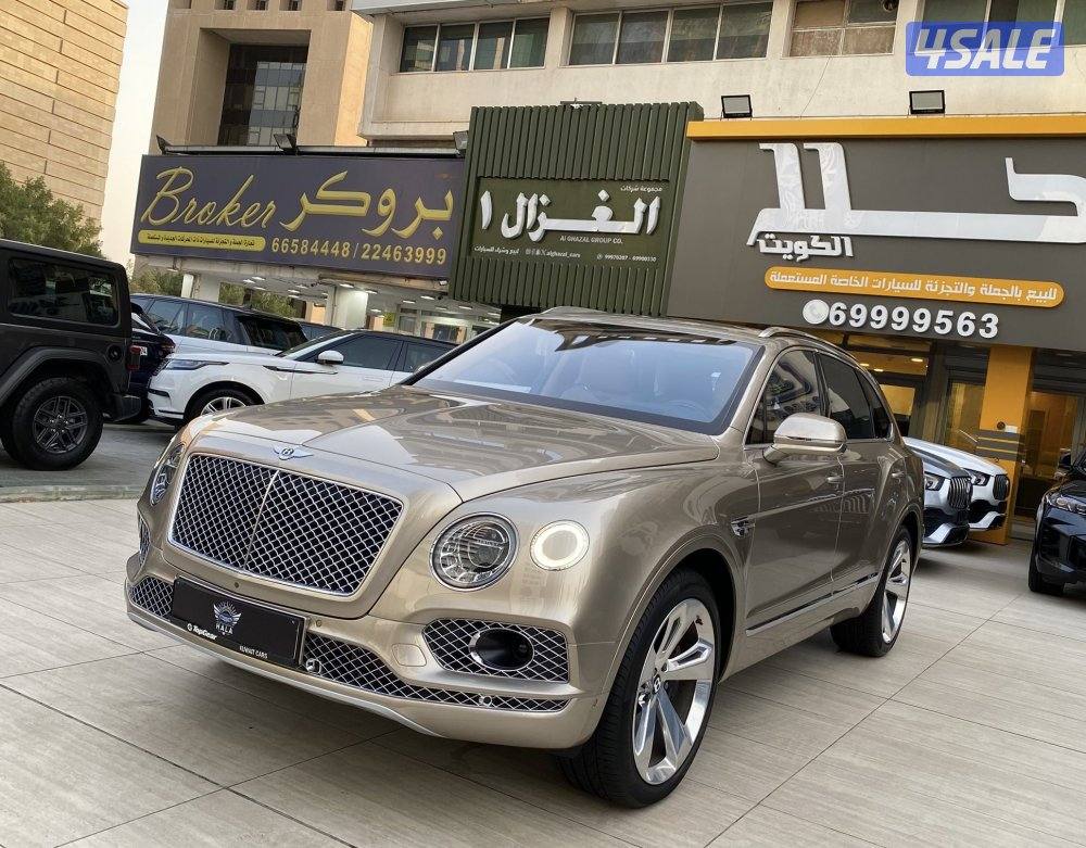 بنتلي بينتايجا V12 موديل 2018 عداد 41 الف كيلو فقط تحت كفاله صبغ وكاله0