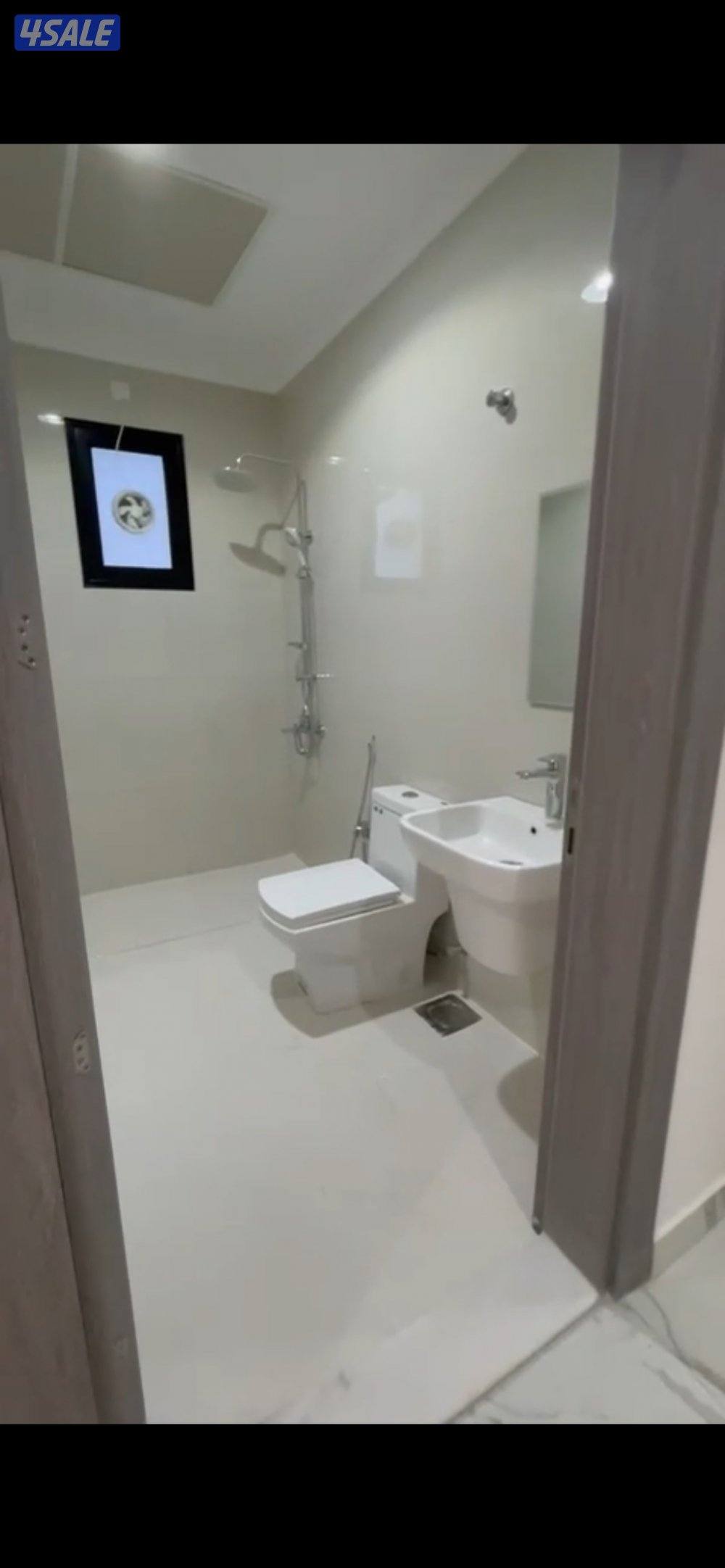 للايجار شقه في الاندلس 4 غرف نوم3