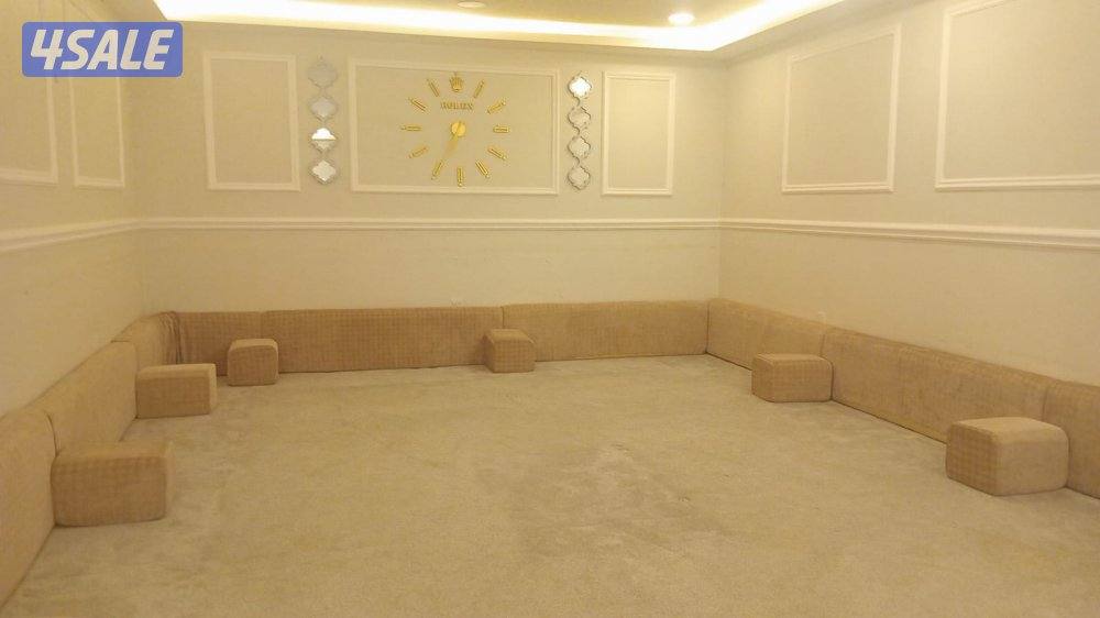 ديوانية +غرفه ومطبخةوحمام ومساحة خارجية مسوره بالهجن للإيجار الشهري0