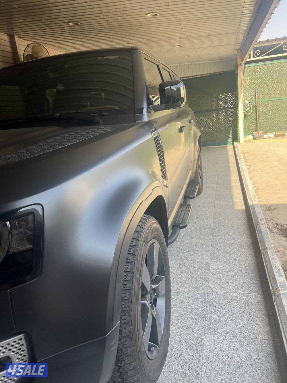 ديفندر 130 لارج  الغانم 2023  عداد 68  رمادي مطفي3