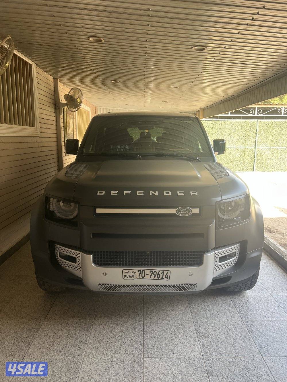 ديفندر 130 لارج  الغانم 2023  عداد 68  رمادي مطفي8