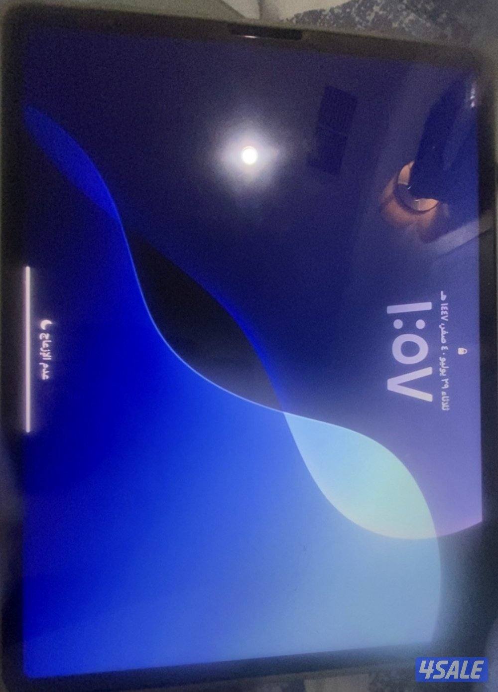 ايباد برو 12.9 مع قلم1