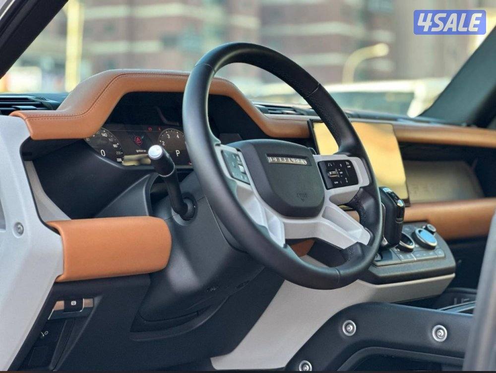 للبيع DEFENDER HSE  ‏P400 موديل 2024 بحالة الوكاله ماشي 16 الف فقط5