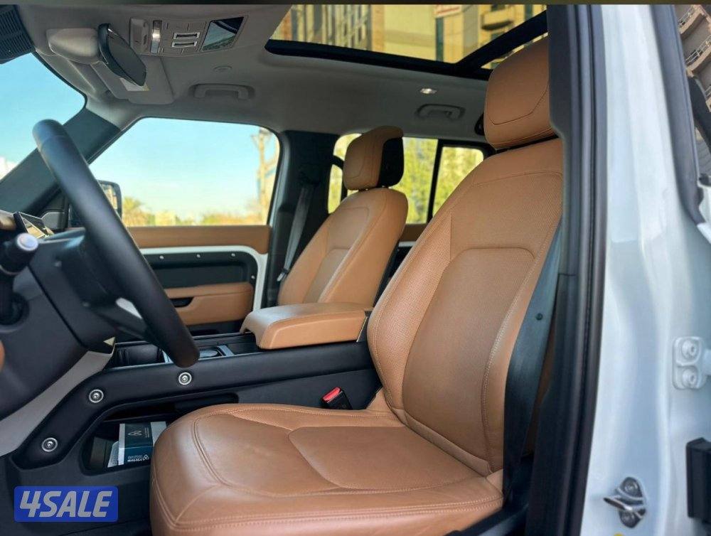 للبيع DEFENDER HSE  ‏P400 موديل 2024 بحالة الوكاله ماشي 16 الف فقط6