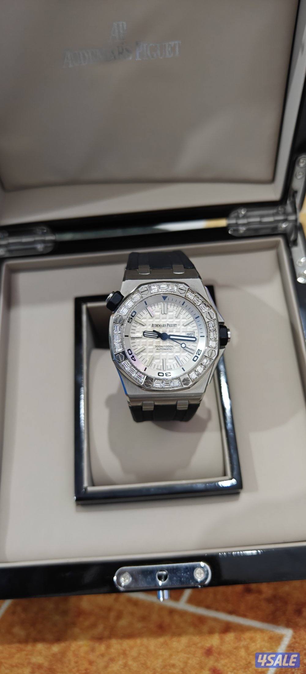 للبيع ساعه AP سنغفوريه ماتفرق بينها وبين الاصل0