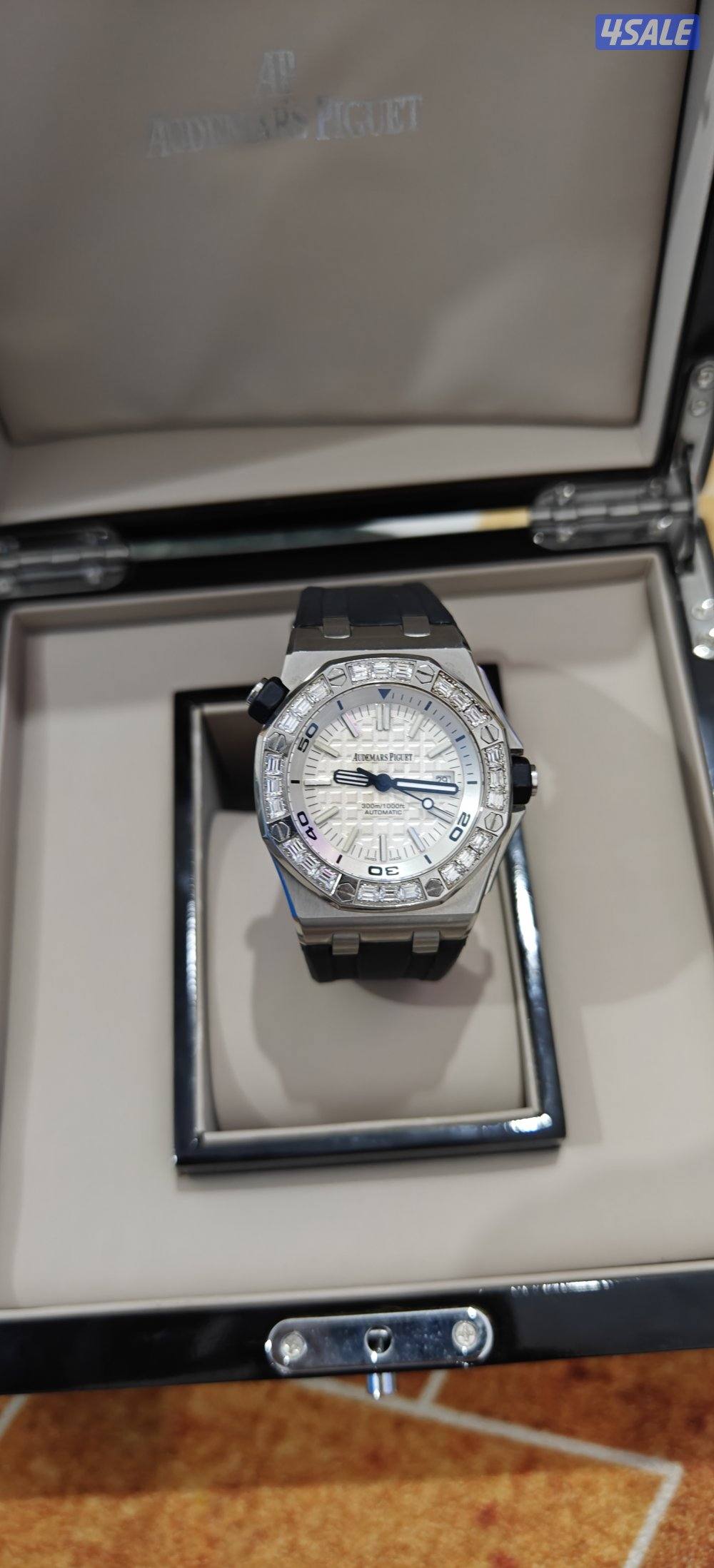 للبيع ساعه AP سنغفوريه ماتفرق بينها وبين الاصل1
