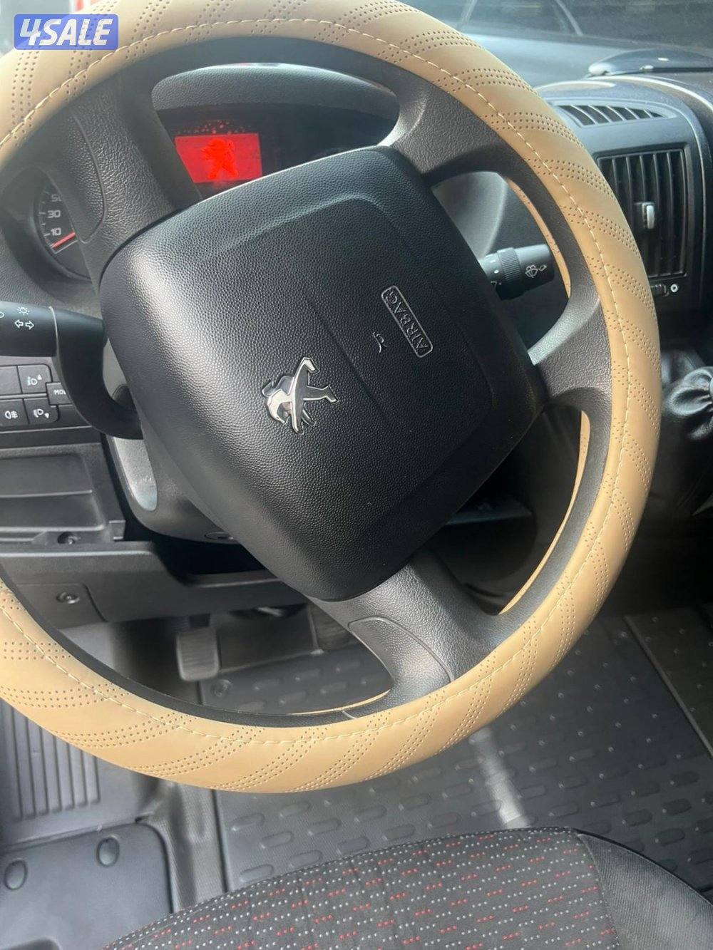 Van Peugeot فان بوكسر بيجو4