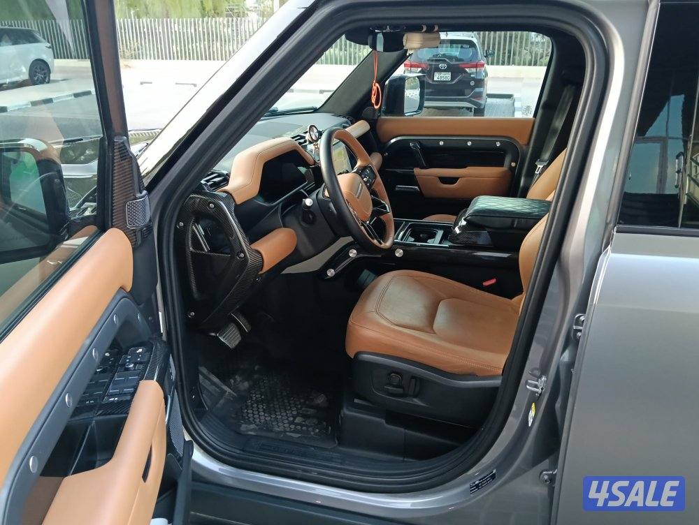 السالمية لاند روفر ديفندر موديل 2023 V69