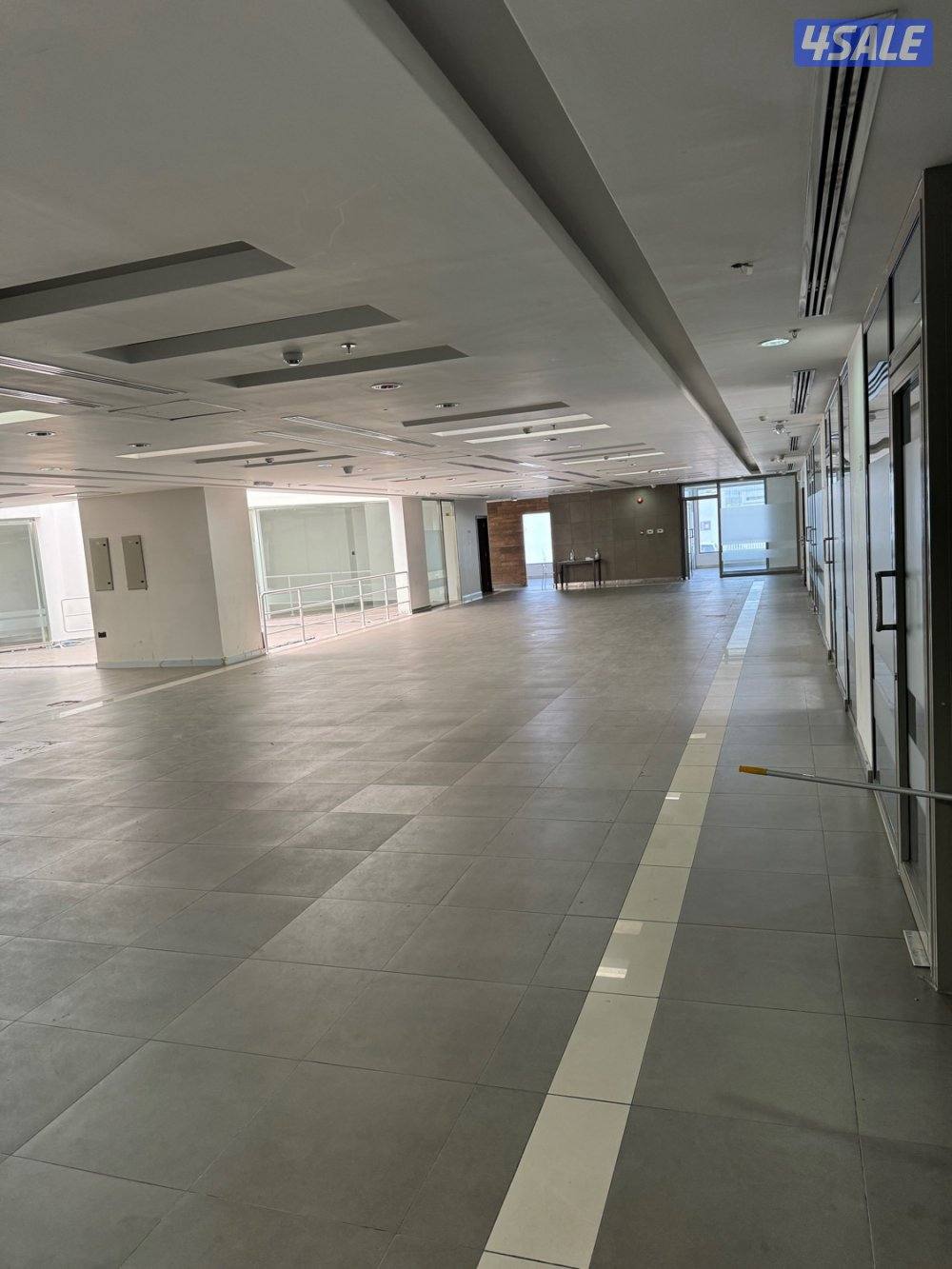 للإيجار قسائم في الشويخ و الري1