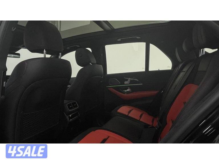 Mercedes-Benz GLE SUV13