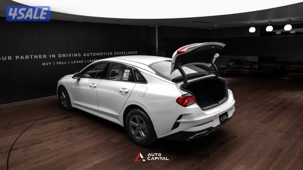 KIA K5 - Original Paint with Free Tinting From LLUMAR8