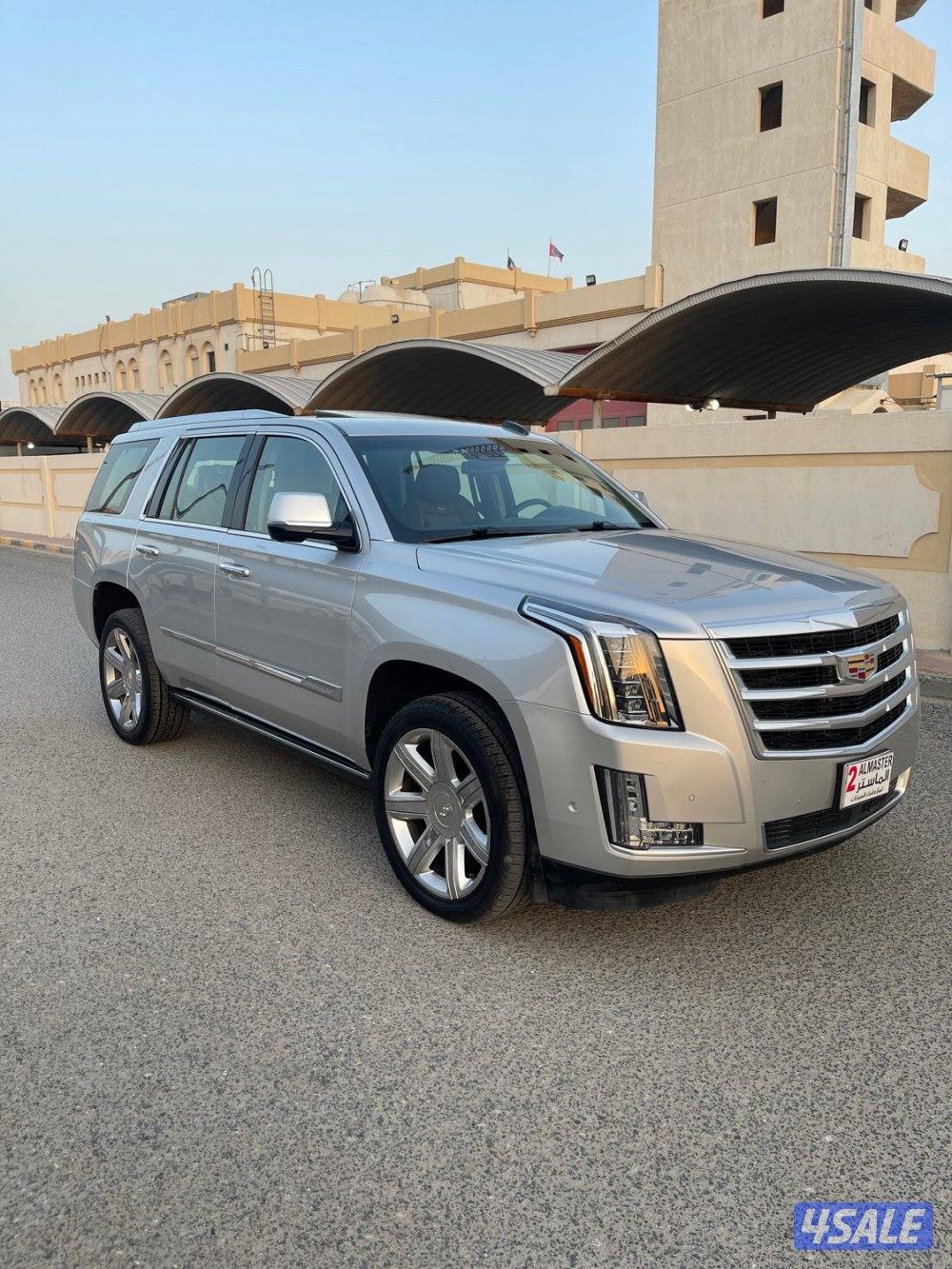 كاديلاك اسكاليد وارد الخليج صبغ قطعه والباقي شرط الفحص الفحص1