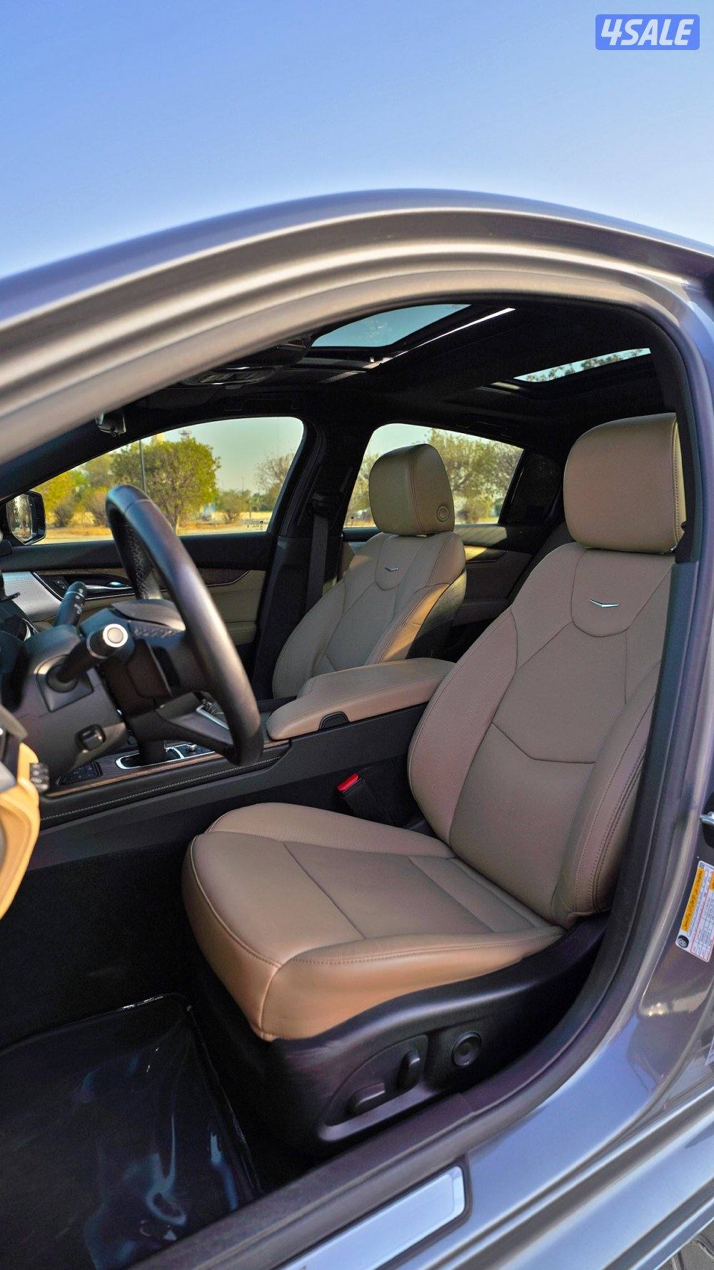 CT5 luxury Full Option 38 KM14