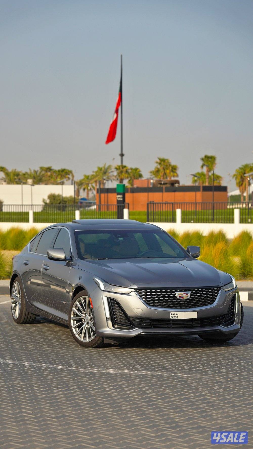 CT5 luxury Full Option 38 KM0