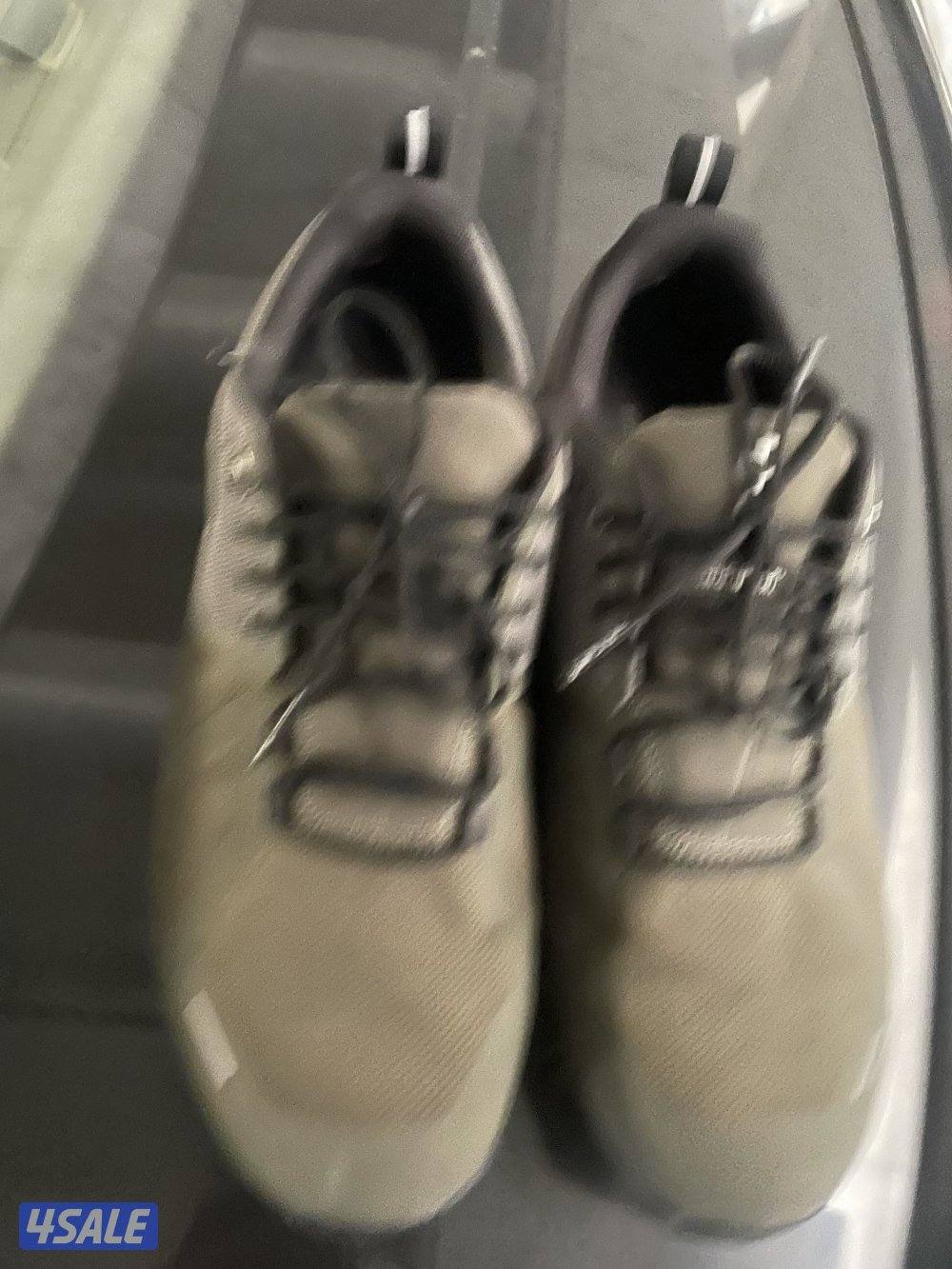 حذاء رياضي للبيع1