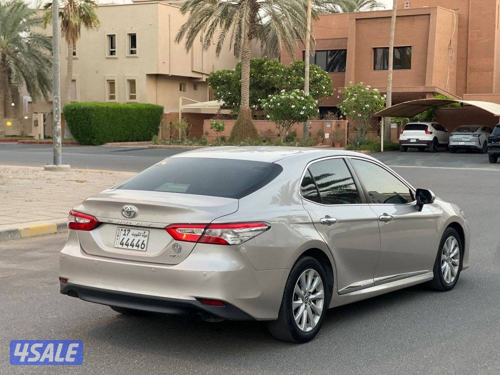 كامري GLE 2019 بحالة الوكاله4