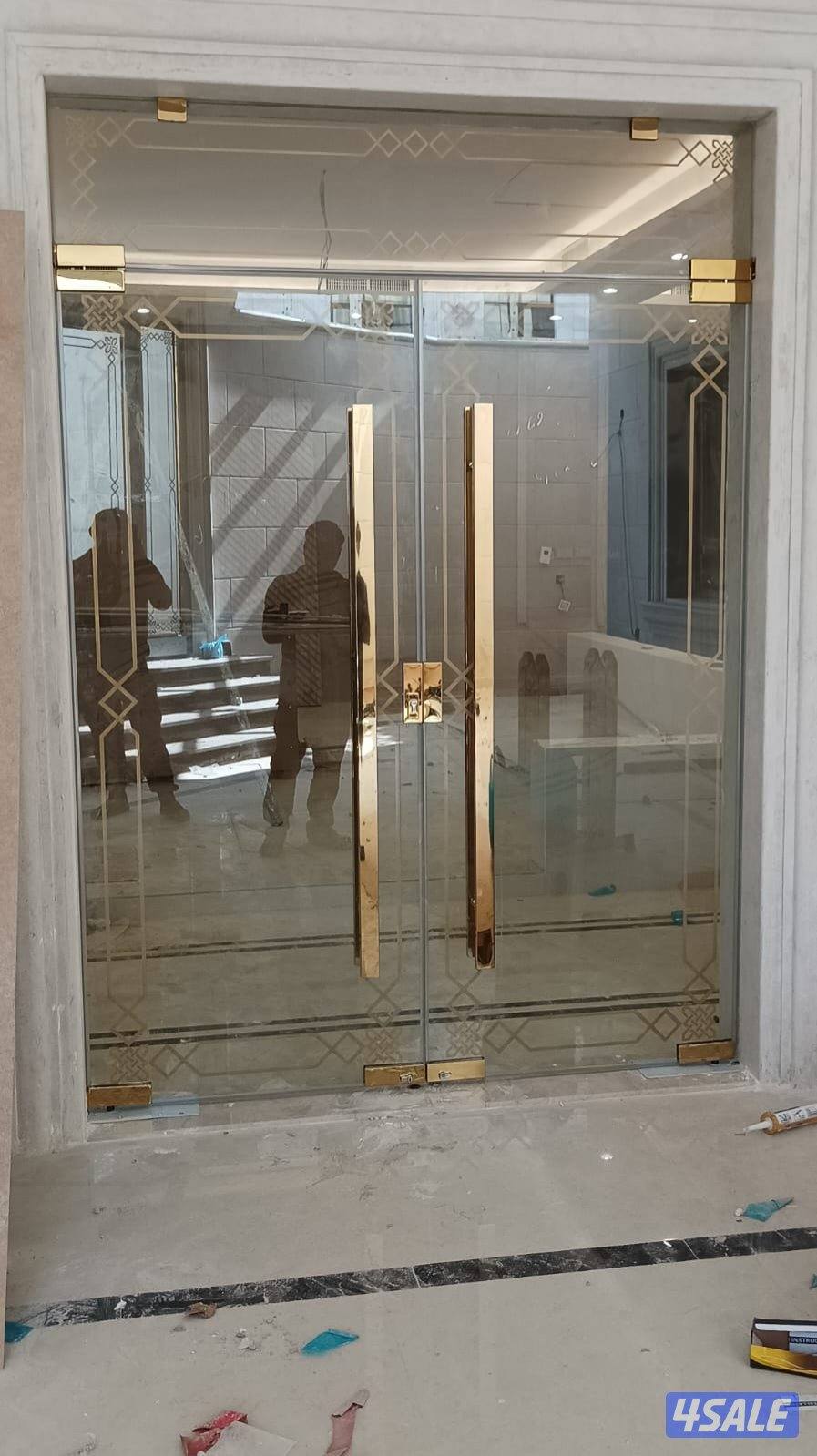 فني زجاج والمنيوم12