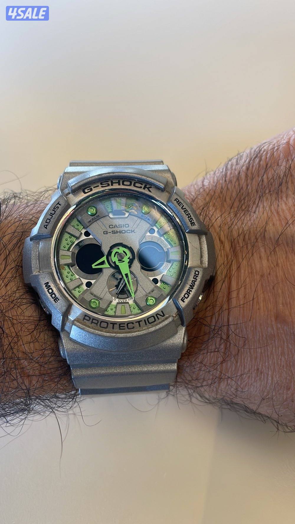 للبيع ساعه اصليه6